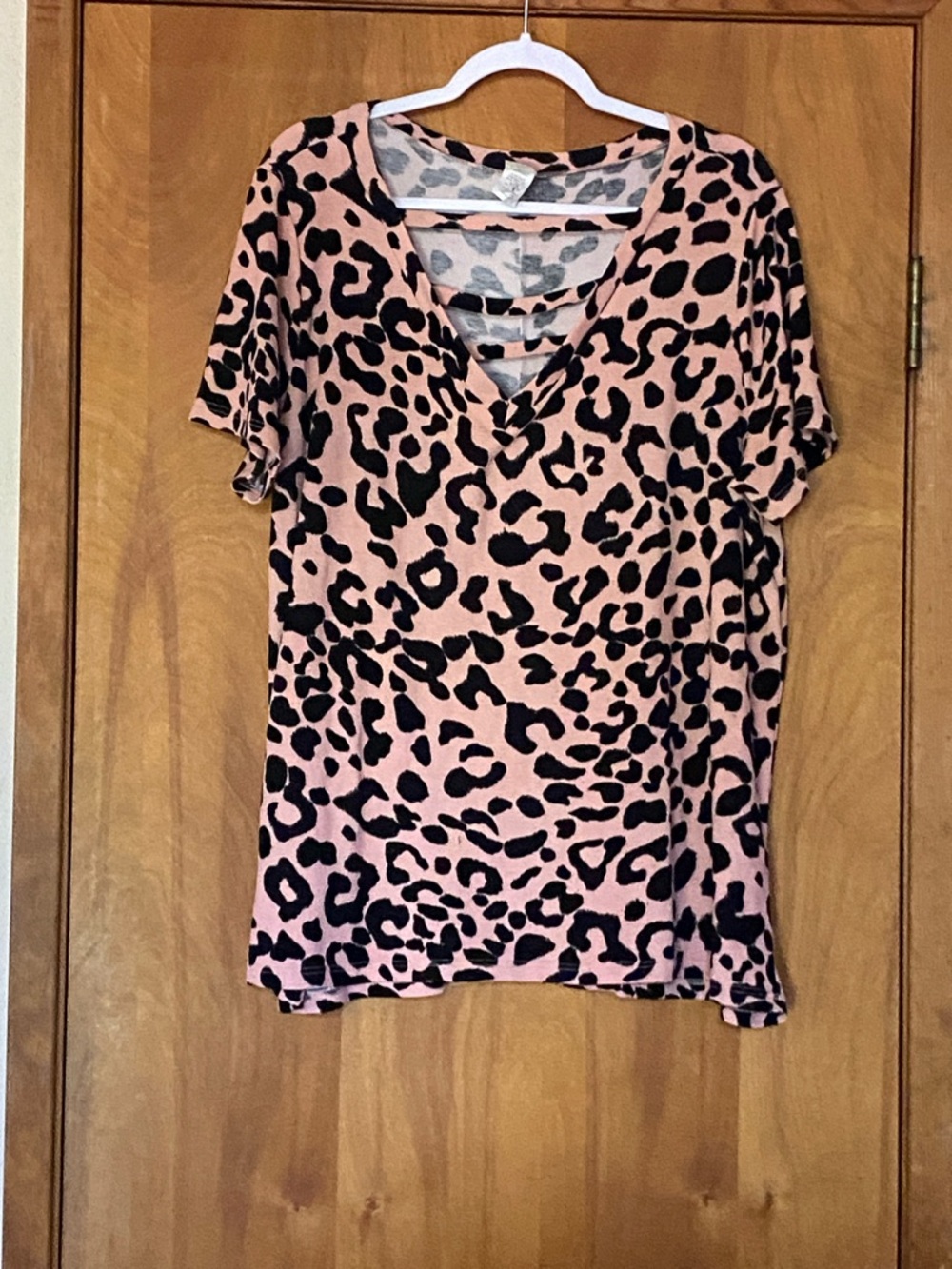 Sew In Love Pink & Black Leopard Print V-Neck Short Sleeve Top